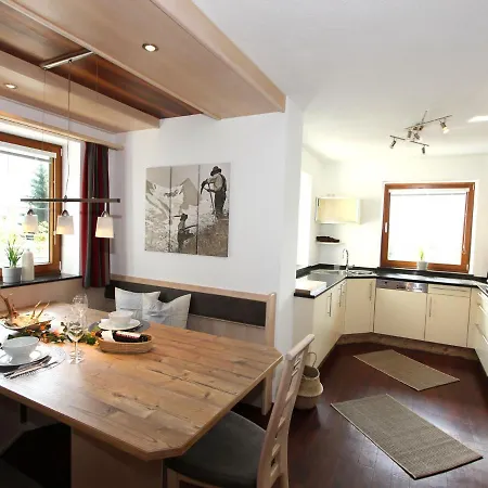 Gabriele Holiday home Zellberg
