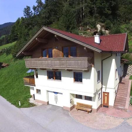 Gabriele Holiday home Zellberg